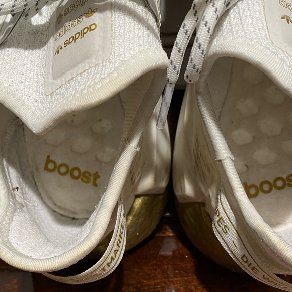Size 9 - adidas NMD_R1 V2 Gold Boost W - Picture 8 of 11